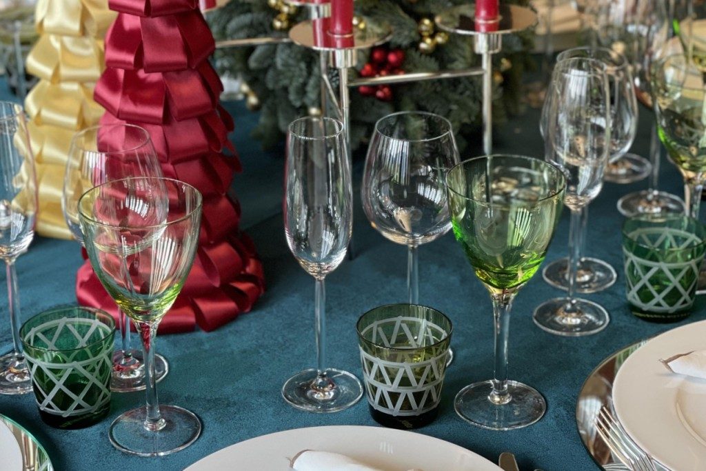 Green tumblers - Image 1
