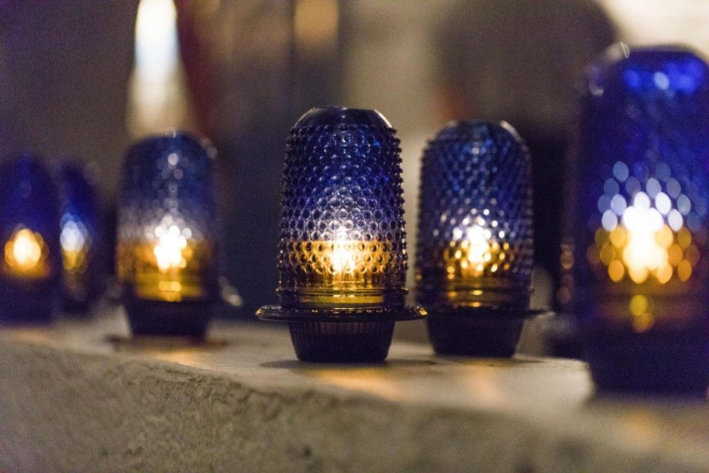 ILIOS blue candle holder - Image 2