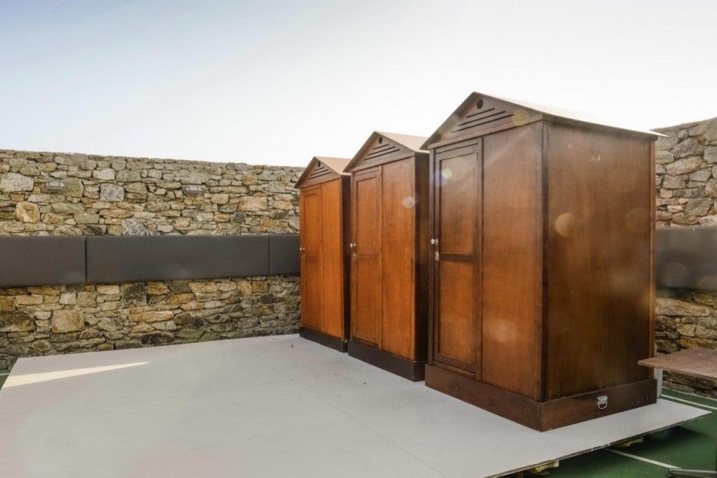 Cabin toilets - Image 1