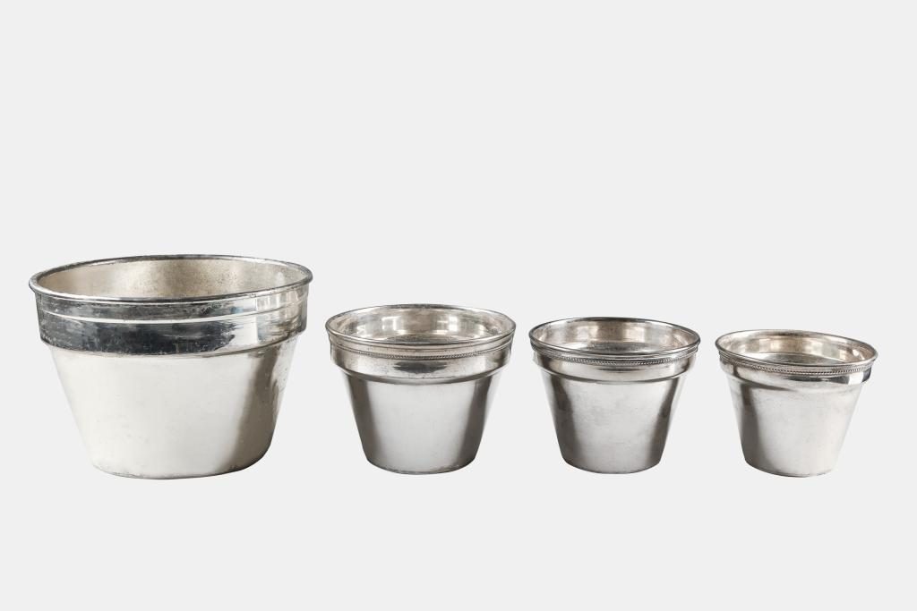 Aged silver vintage containers - Image 4
