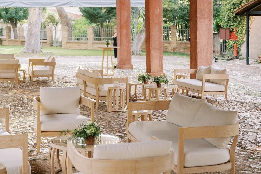 Wooden sofa - Image 8