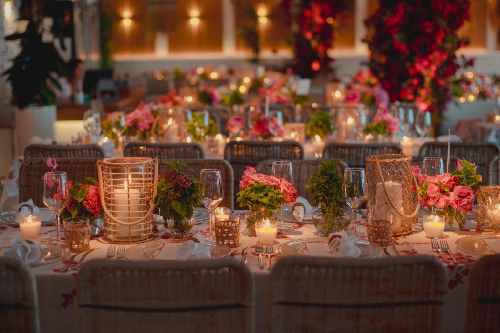 Rattan candleholders - Image 1